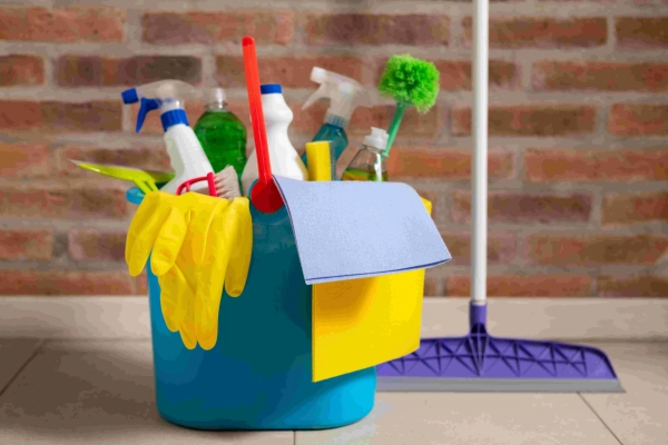 העלויות הנסתרות של תחזוקת מבנים: למה פתרונות היגיינה "זולים" עולים לעסק שלכם ביוקר?